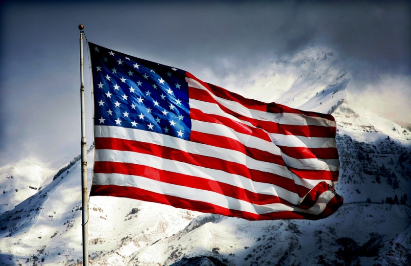 outdoor-american-flag